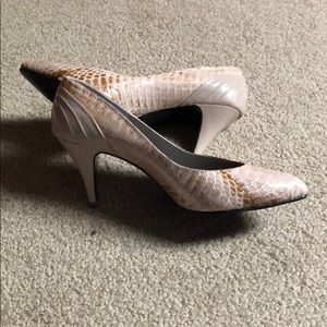 Manelli Snakeskin Pump